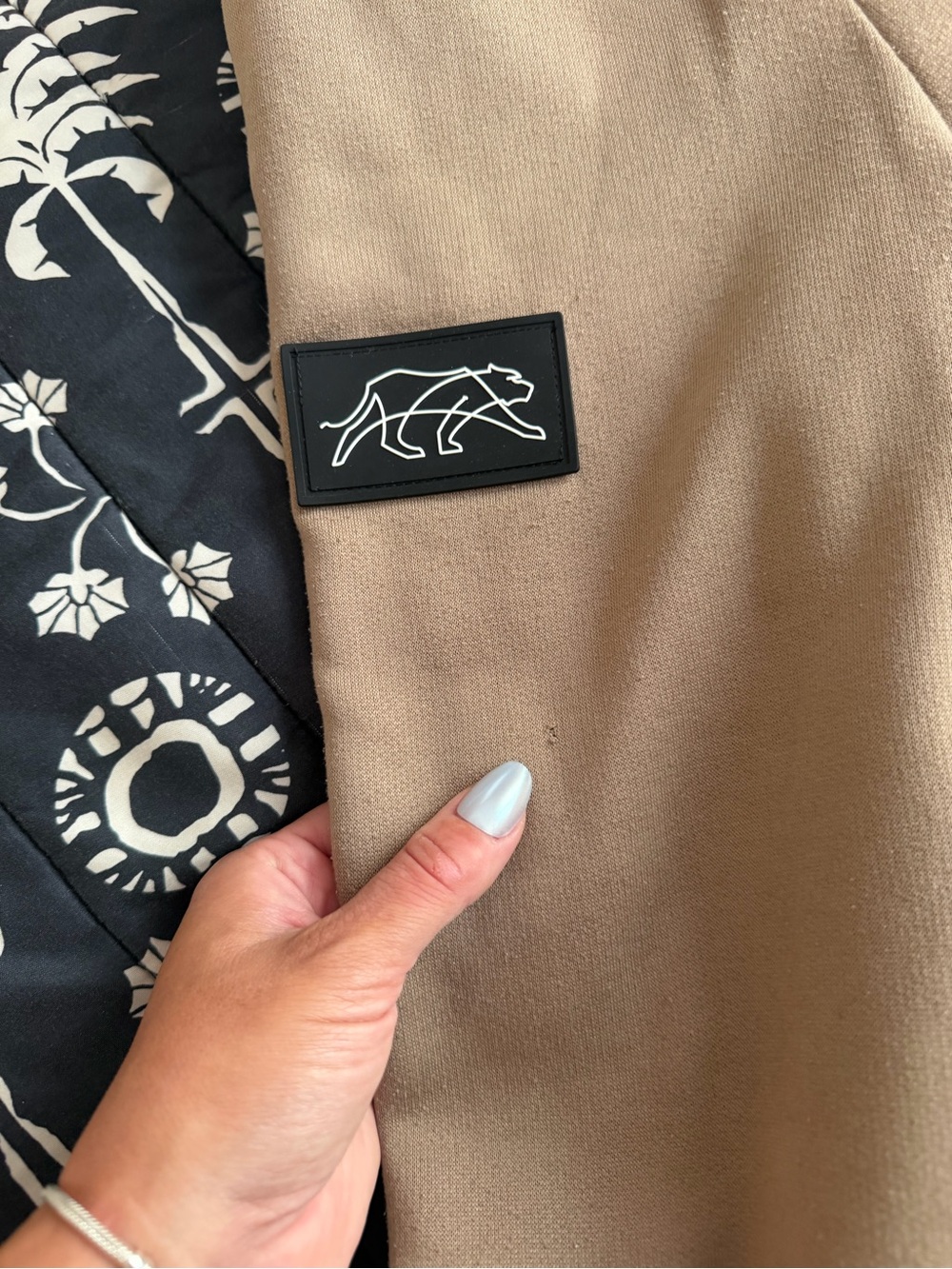 Tiger Friday Sweatpants - Picture 4 of 7